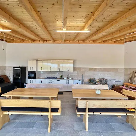 펜션 Large House With Swimming Pool And Terrace 브리비르